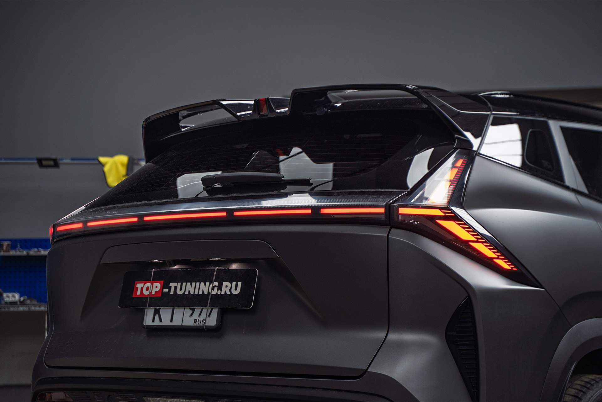 111629 Монтаж полного комплекта электронного выхлопа THOR для Geely Cityray