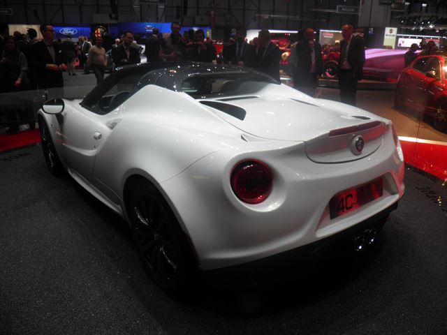 Женева-2014: концепт-кар Alfa 4C Spider
