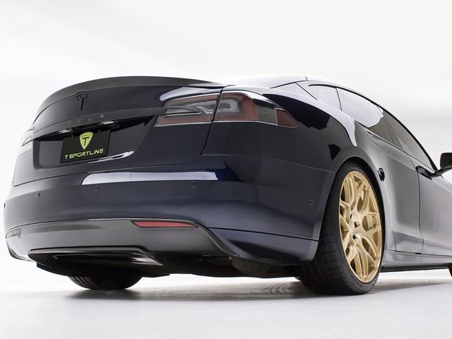 Tesla Model S TSportsline