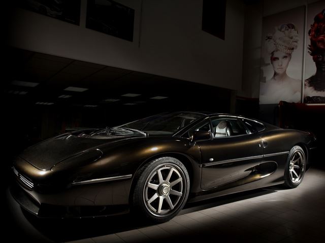 Vilner сделал новый салон для Jaguar XJ220