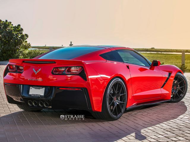 Chevrolet Corvette C7 Stingray на дисках Strasse