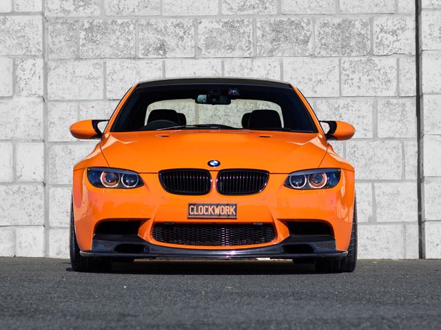 Огненный BMW M3 E92 Clockwork