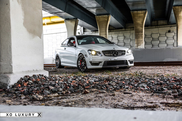 Mercedes C63 AMG Mode Carbon тюнинг