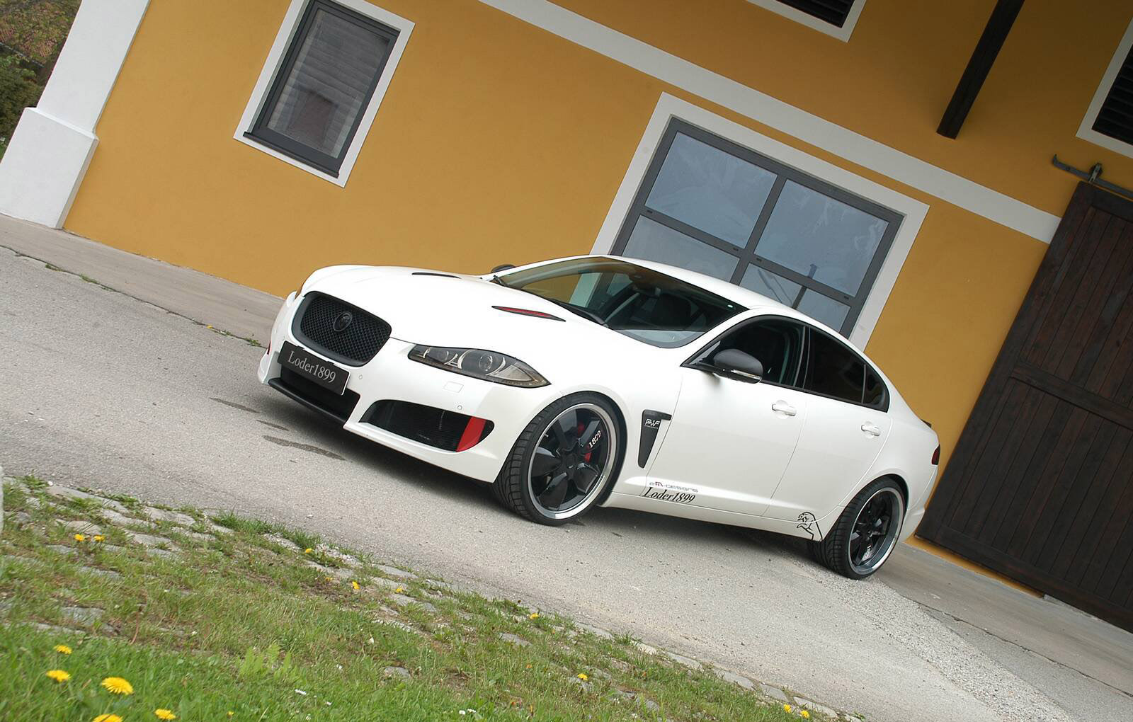 Jaguar XF Loder тюнинг