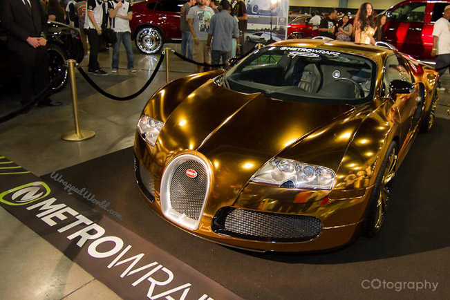 Золотой Bugatti Veyron