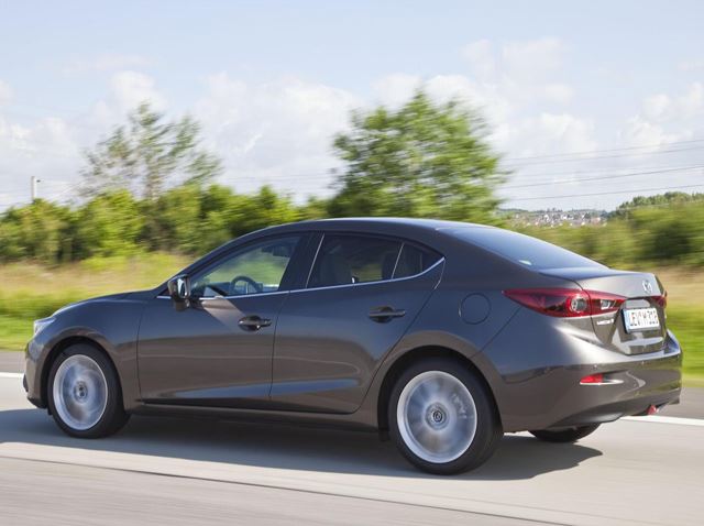 Mazda3 Sedan представлен официально