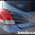 Спортивный молдинг задних фонарей окрашенный Art-X на Hyundai Veloster