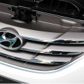 Решетка радиатора + спойлер на капот Mobis на Hyundai Sonata 6 (YF)