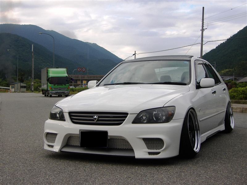 Toyota altezza trd