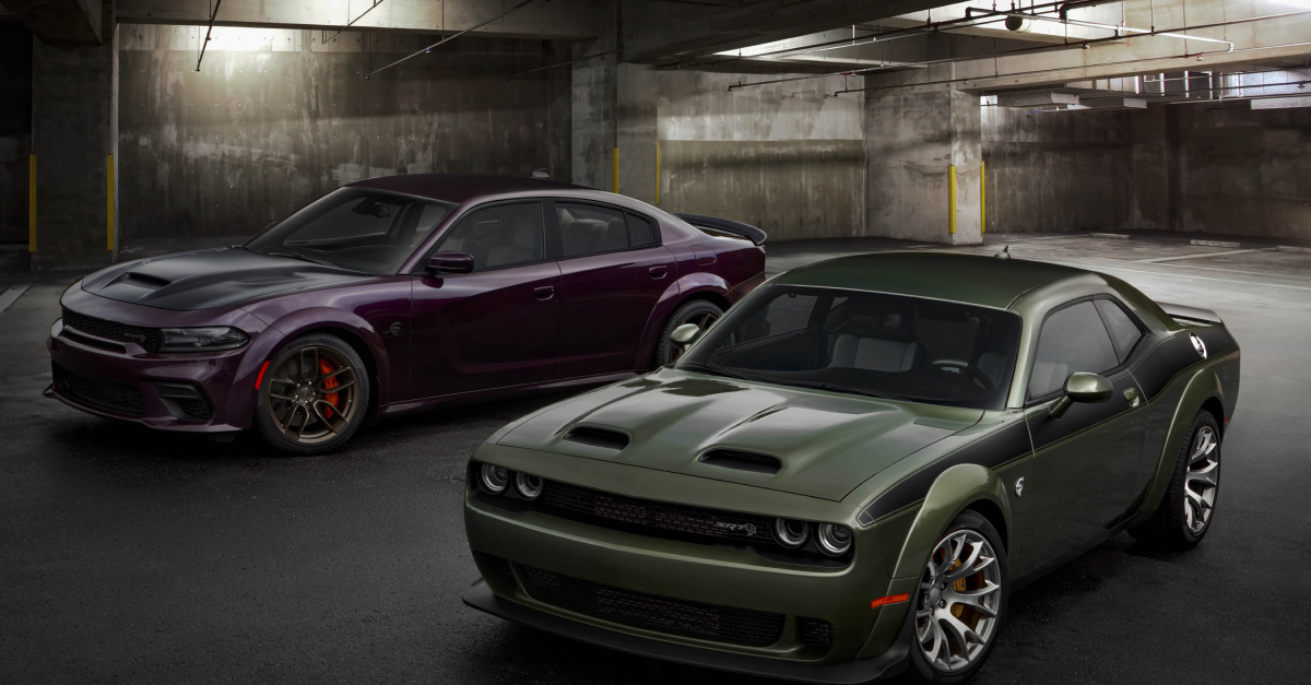 Dodge Challenger Hellcat 2020 салон