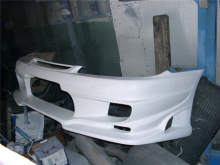 Передний бампер - Обвес на Nissan Silvia S15 Bomex.