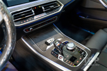 10076 Хрустальная консоль iDRIVE для BMW 8 / X5 / X6 / X7