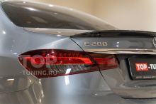 Тюнинг спойлер на крышку багажника для Мерседес Е класс 2020+ 