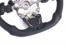 Руль для Мазда СХ-5 с анатомией, черный, перешив