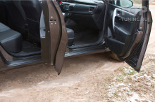 Накладки на внутренние пороги дверей Toyota Corolla (седан) 2012-2015 кузов 160