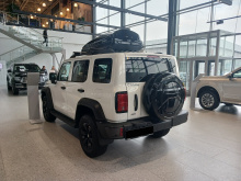 Пластиковая накладка для запасного колеса - Танк 300 Цена за 1 шт. | Черный глянец / мат или под окраску  