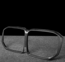 Рамка Ларт Перформанс из карбона для решетки радиатора БМВ X7 (G07) 2019+ Премиум |  Натуральный карбон | Штатный монтаж