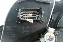 13426 Оригинальные фары для Lixiang L7 (Овальная фишка — 20 контактов)