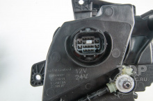 13427 Оригинальные фары для Lixiang L7 (18 контактов)