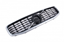 13672 Хром решетка радиатора R-Design (для Volvo S60 / V60 III (рестайлинг)