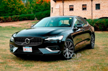 Решетка радиатора Инскрипшн для Вольво С60 / В60 (2018+) ABS пластик / Штатный монтаж / Эмблема приобретается отдельно