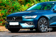 Решетка радиатора Инскрипшн для Вольво С60 / В60 (2018+) ABS пластик / Штатный монтаж / Эмблема приобретается отдельно