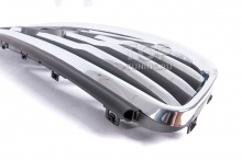 13677 Хромированная решетка радиатора для Volvo XC60 (2014-2017)