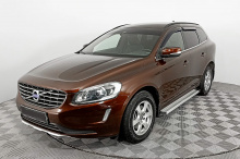 13677 Хромированная решетка радиатора для Volvo XC60 (2014-2017)