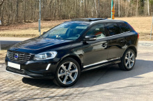 13679 Хромированая решетка радиатора (под дистроник) для Volvo XC60 (2014-2017)