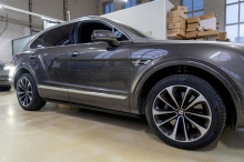 Выдвижные электропороги для Бентли Бентайга (2015-2026) с управлением через смартфон Комплект - 2 шт. (Правый и левый порог) | Нагрузка до 200 кг. | Производство - Корея | Управление через приложение