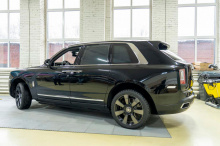 13818 Выдвижные пороги RRS для Rolls-Royce Cullinan (2018+)