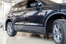 13819 Выдвижные пороги ступени RRS для Volkswagen Touareg III (2018-2023)