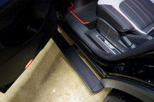 Выдвижные электроподножки для Фольксваген Терамонт (2017–2025) Комплект 2 шт | Нагрузка до 200 кг | Производство Корея | Датчик Холла | Автоматический режим + управление через смартфон