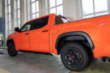 Выдвижные электроподножки для Тойота Тундра III (2021–2025) Комплект 2 шт | Нагрузка до 200 кг | Производство Корея | Датчик Холла | Автоматический режим + управление со смартфона