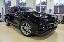 13822 Выдвижные пороги RRS Toyota Highlander U70 (2019+)