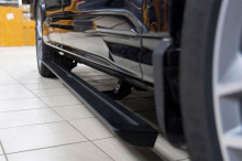 13824 Выдвижные пороги RRS для Audi Q7 4L (2009–2015)