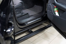 13824 Выдвижные пороги RRS для Audi Q7 4L (2009–2015)