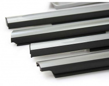 Стайлинг Киа Спортейдж 3 - молдинг-акцент окон и молдинг задних стоек - от ателье Mobis.