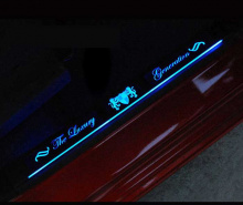 Тюнинг  салона Киа Пиканто 2 - накладки на пороги со ветодиодной подсветкой - от ателье ArtX.