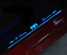 Тюнинг салона - хромированные накладки на пороги в салон со светодиодной подсветкой - от компании ArtX.