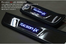 Тюнинг салона Hyundai ix35 - накладки на пороги в салон - от компании Change Up.