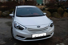 Тюнинг Киа Серато - решетка радиатора окрашенная - от ателье ArtX.