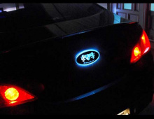 Эмблемы со светодиодной подсветкой от компании ArtX.