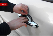 Стайлинг Хендай Соната 5 - накладки в выемки дверных ручек.