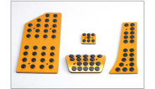 Тюнинг салона Киа Спортейдж - накладки на педали алюминиевые - от компании Better Grip.