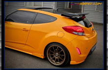 Тюнинг Хендай Велостер - спойлер GT на заднюю дверь.