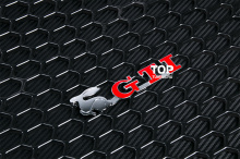 Шильд GTI Bunny - Хром, металл - Размер 130 * 33 мм. в решетку радиатора или бампер.
