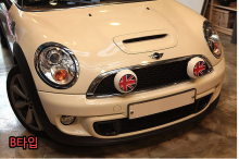 Тюнинг-оптика для Мини Купер - дополнительные фары дневного света.