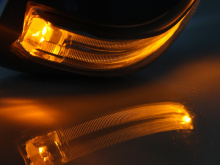 Зеркала с габаритами, поворотниками и вежливой подсветкой пола (светодиоды) - Стайлинг Хендай АйИкс 35 - от производителя Камили. 