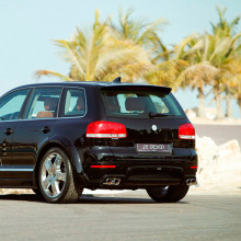 Тюнинг Фольксваген Туарег - Накладка на пятую дверь (дорестайлинг 2002, 2007).